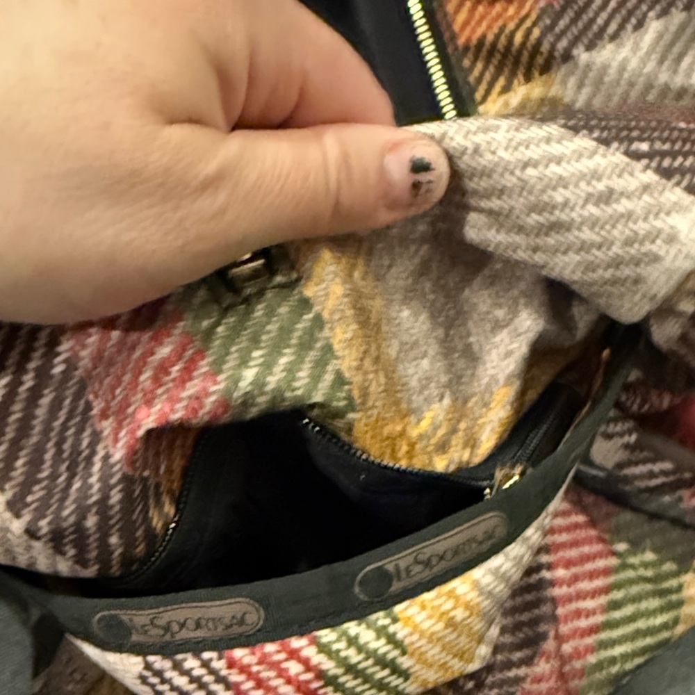 LeSportsac L.A.M.B Barrell Purse - Picture 11 of 14